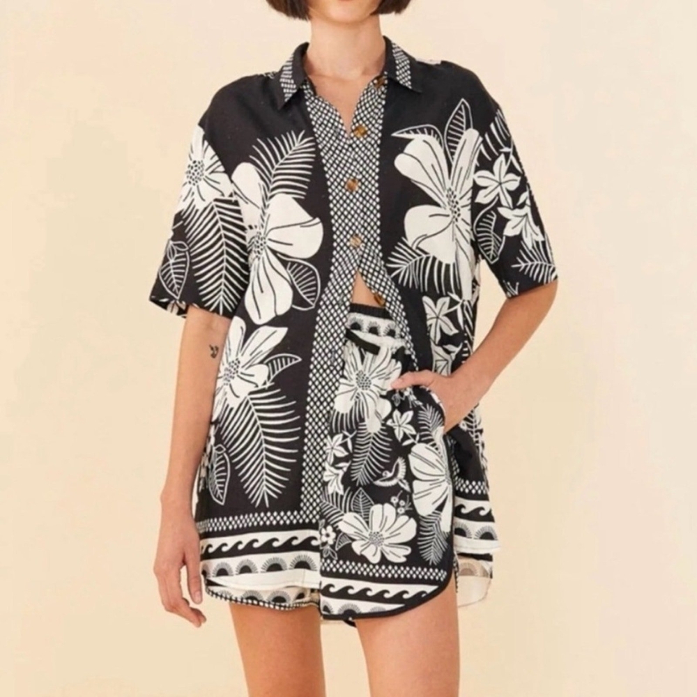 FARM Rio. Black and White Floral Shirt